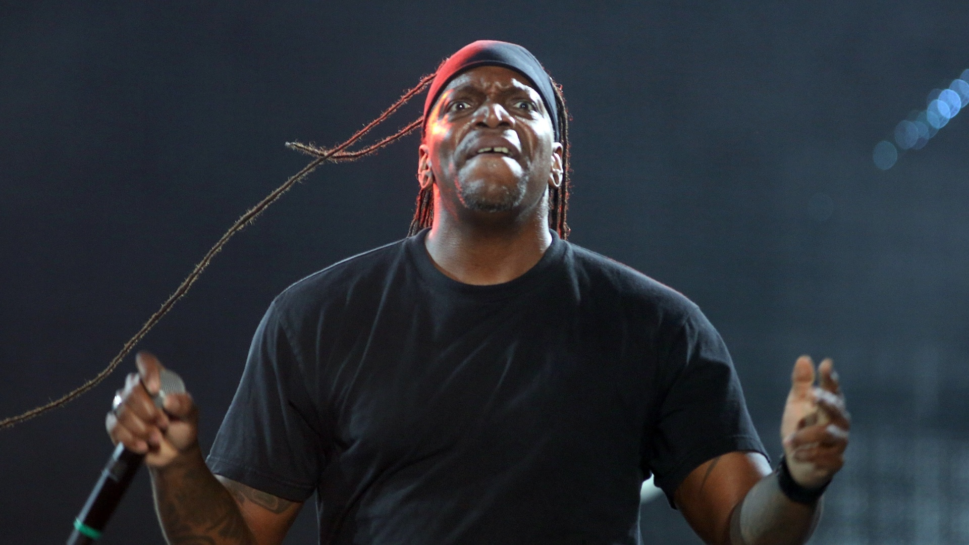 19.set.2013 - Sepultura e Tambours du Bronx se apresentam no Palco Mundo no segundo fim de semana do Rock in Rio - Fernando Maia/UOL