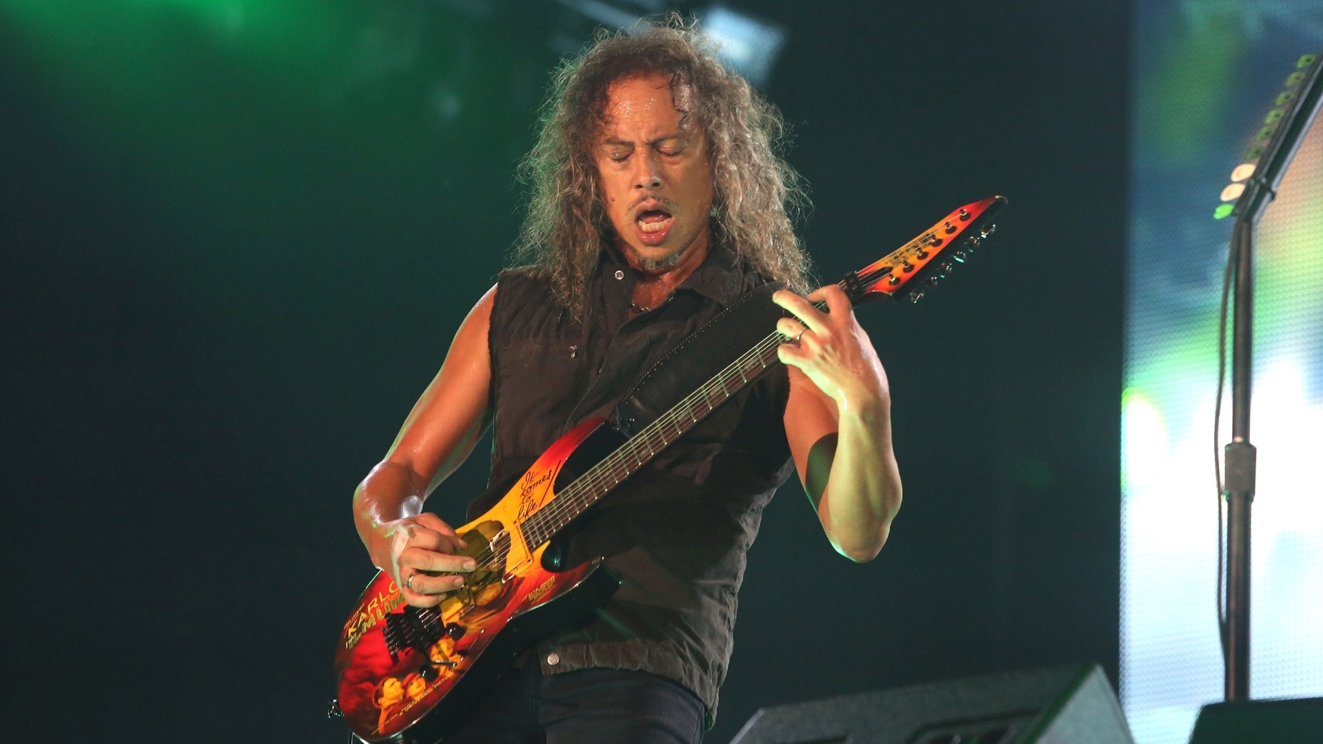 19.set.2013 -Kirk Hammett, do Metallica, durante show da banda no palco Mundo do Rock in Rio - Marco Antônio Teixeira/UOL