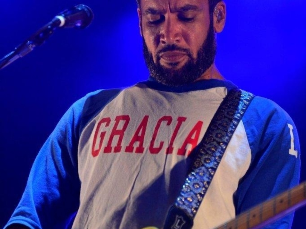 20.set.2013 - Ben Harper se apresenta no palco Sunset do Rock in Rio; show é em conjunto com Charlie Musselwhite - Andre Muzell/AgNews