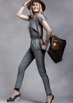 A atriz e modelo Amber Valletta posa com looks de marcas voltadas para a moda sustentável, em parceria com o site Yoox - Divulgação
