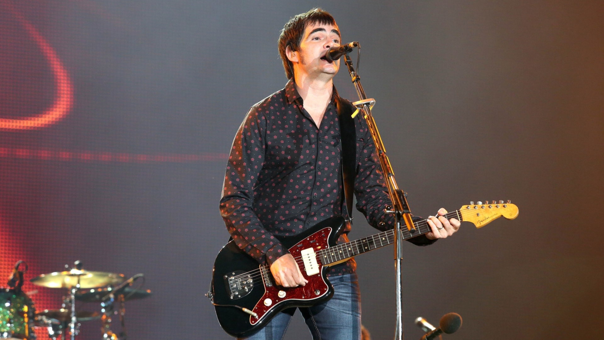 21.set.2013 - Samuel Rosa, do Skank, durante show no Palco Mundo do Rock in Rio - Marco Antônio Teixeira/UOL