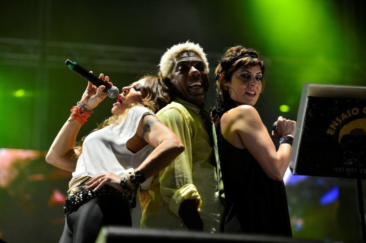 21.set.2013 - Elba Ramalho, Ivo Meirelles e Fernanda Abreu se apresentam no palco Sunset do Rock in Rio - Andre Muzell/AgNews