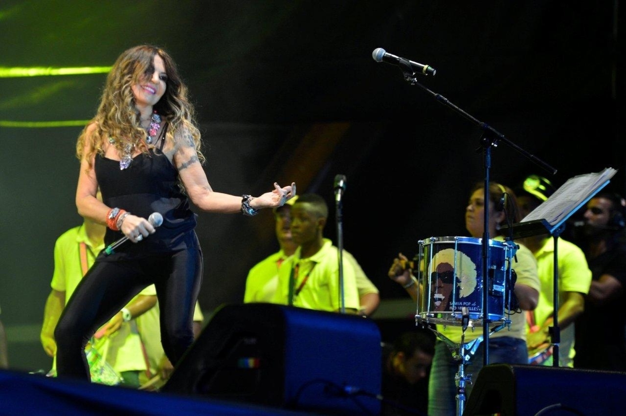 21.set.2013 - Elba Ramalho se apresenta no palco Sunset do Rock in Rio - Andre Muzell/AgNews