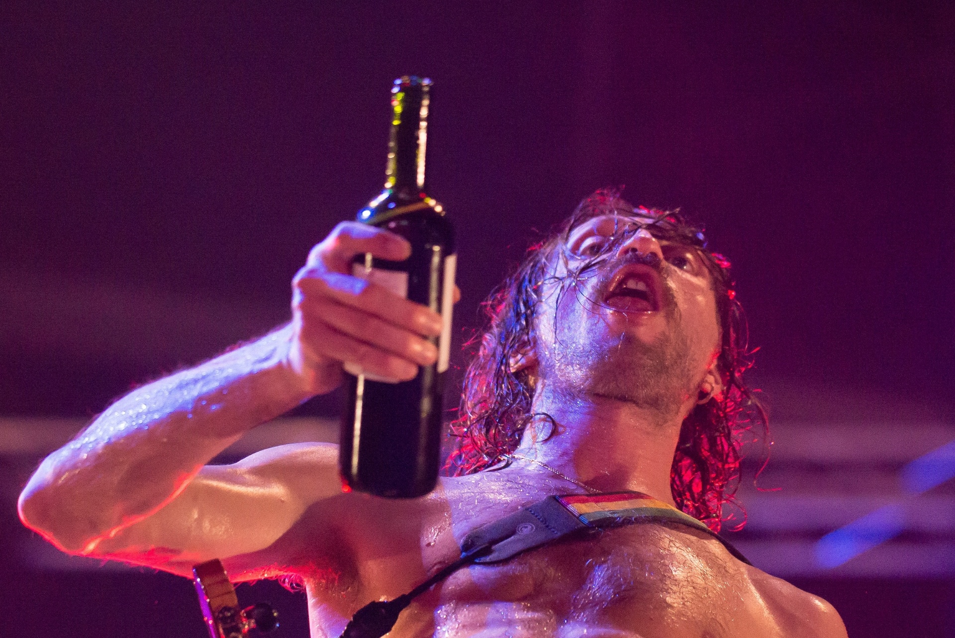 21.set.2013 - O vocalista do Gogol Bordello, Eugene Hütz, durante apresentação em conjunto com Lenine no Palco Sunset - Celso Pupo/Fotoarena/Estadão Conteúdo