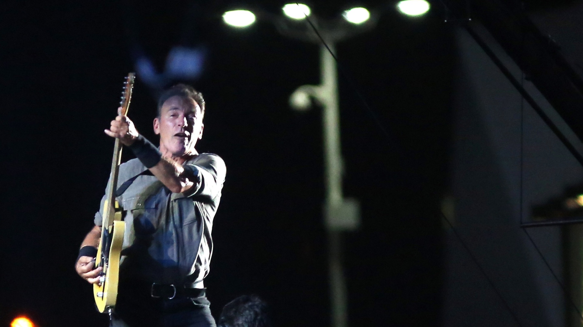 21.set.2013 - O cantor Bruce Springsteen se apresenta no Palco Mundo do Rock in Rio - Marco Antônio Teixeira/UOL