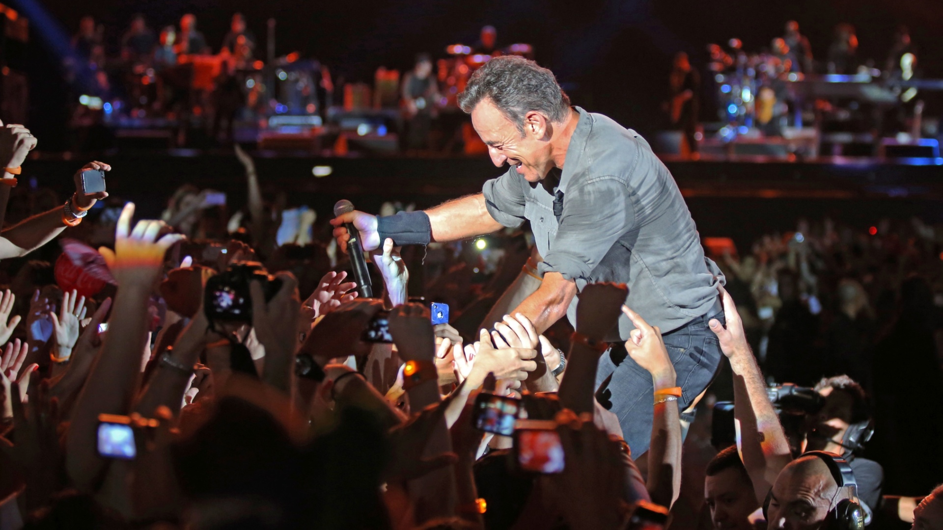 21.set.2013 - O cantor Bruce Springsteen se apresenta no Palco Mundo do Rock in Rio - Fernando Maia/UOL