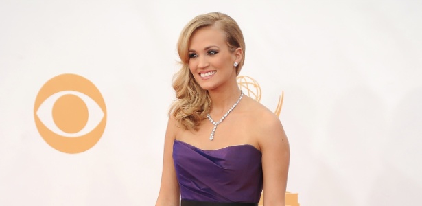 A cantora Carrie Underwood está grávida