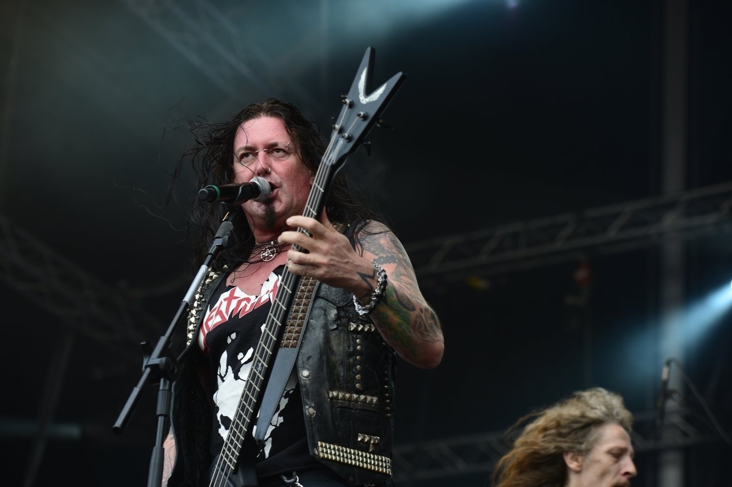 22.set.2013 - Destruction se apresenta no Palco Sunset no último dia de festival; banda alemã foi acompanha pelo grupo brasileiro Krisiun - Andre Muzell/AgNews