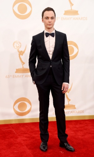 22.set.2013 - Jim Parsons, de "The Big Bang Theory", comparece à 65ª cerimônia do Emmy. Ele concorre a melhor ator de comédia