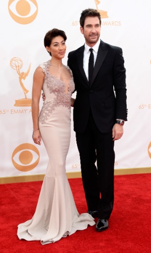 22.set.2013 - O ator Dylan McDermott, de "American Horror Story", chega ao Emmy 2013 com a mulher, Shasi Wells
