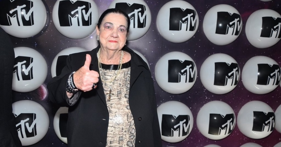 24.set.2013 - Mãe Dinah na  festa de lançamento da MTV, na Casa Petra, em São Paulo