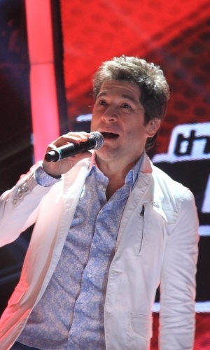 24.set.2013 - O sertanejo Daniel, jurado do "The Voice", canta durante a apresentação da segunda temporada do reality musical