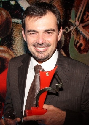 Tino Marcos recebeu o Prêmio Comunique-se em 2013