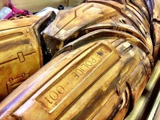 Após campanha de financiamento coletivo, moradores de Detroit conseguiram dinheiro para construir uma estátua do Robocop para vigiar a cidade a partir de 2014 - Divulgação/Kickstarter