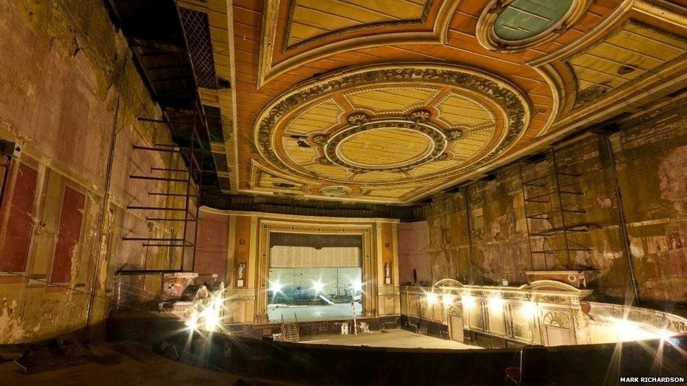 O Alexandra Palace, localizado no norte de Londres, conhecido também como o Palácio do Povo, foi inaugurado em maio de 1873 com o objetivo de ser um centro público de recreação, educação e entretenimento - Mark Richardson