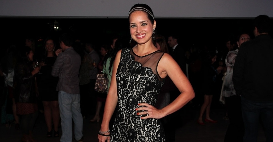 1.out.2013 - Joana Lima Verde na festa de comemoração dos 20 anos do canal Fox no Brasil. O evento aconteceu em uma casa noturna de São Paulo