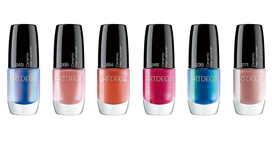 Guia de compras: esmaltes com brilho extra - Divulgação