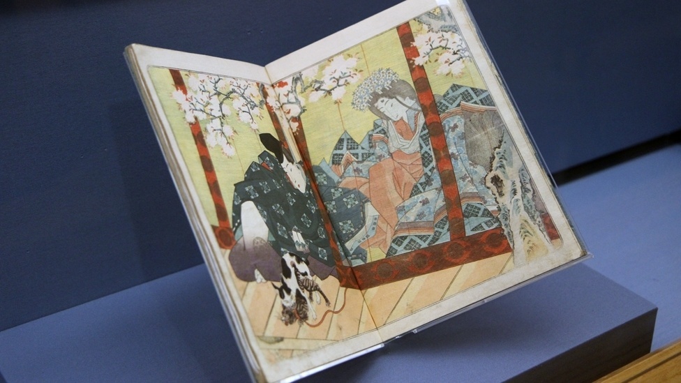 Imagens da exposição "Shunga - Sex and Pleasure in Japanese Art ", em Londres, com xilografias mostrando detalhes explícitos de relações sexuais - Reprodução