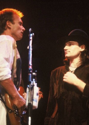 Sting e Bono se apresentam em festival promovido pela Anistia Internacional em 1986 - Reprodução