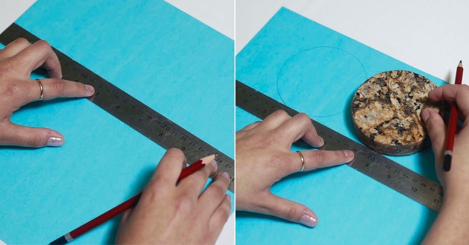 Comece preparando o molde de coração que será usado para fixar as tachinhas no moletom. Apoie a régua sobre o papel cartão, então, posicione o peso de papel sobre a régua e contorne toda a volta com o lápis. Depois, desloque a pedra para a lateral e contorne novamente. Assim, você terá dois círculos grudados um no outro, ambos na mesma altura. Caso não tenha uma pedra como essa, você pode utilizar um pires de café ou qualquer outro objeto circular, como tampas de potes, para fazer o desenho - Reinaldo Canato/UOL