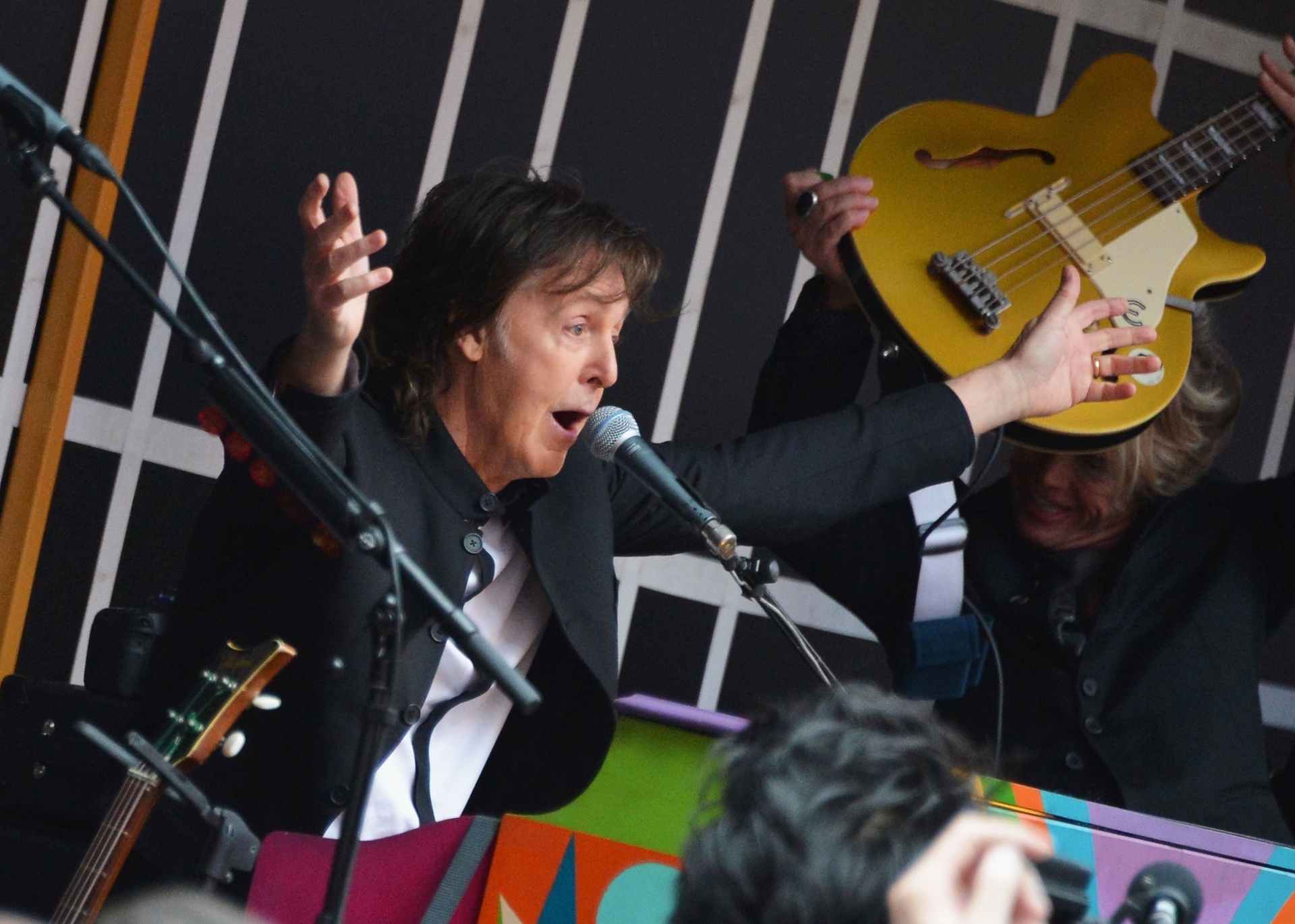 Paul McCartney faz show surpresa na Times Square, em Nova York - Slaven Vlasic/Getty Images/AFP
