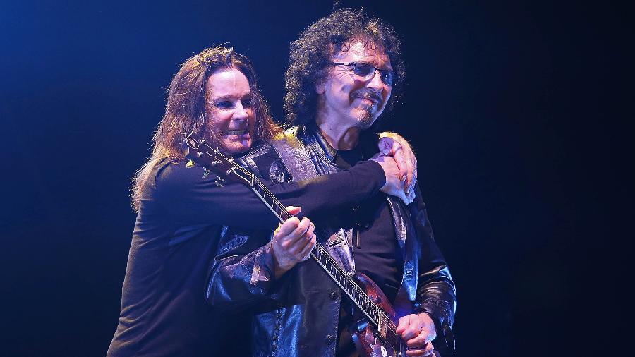 Ozzy e Tony Iommi em show do Black Sabbath no Rio, em 2013 - Julio Cesar Guimaraes/UOL