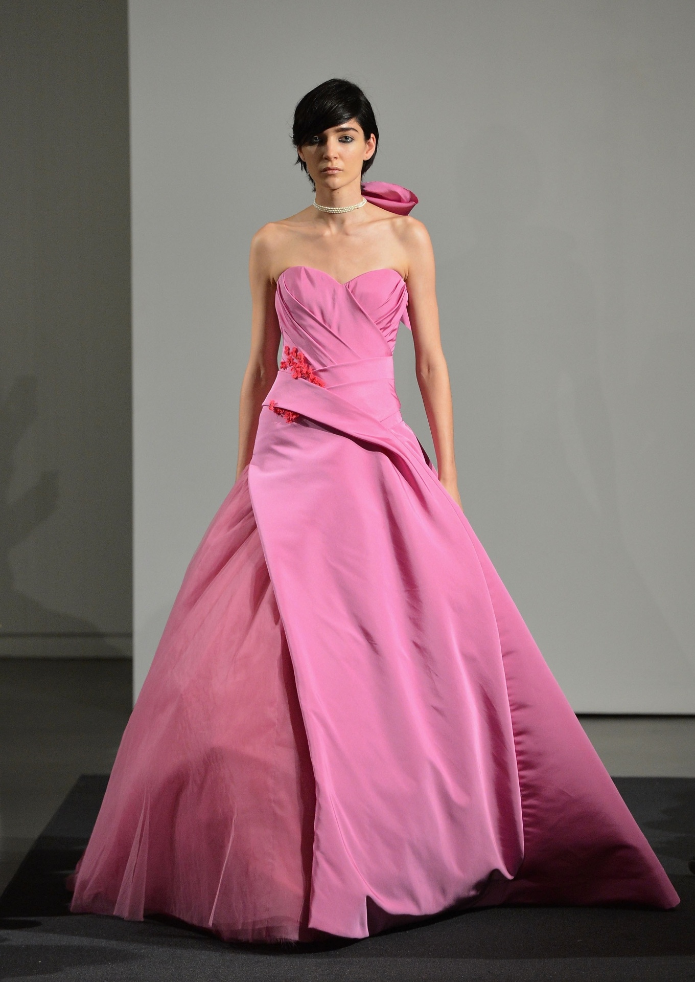 11.out.2013 - Desfile da estilista Vera Wang na New York Bridal Week - Slaven Vlasic/Getty Images