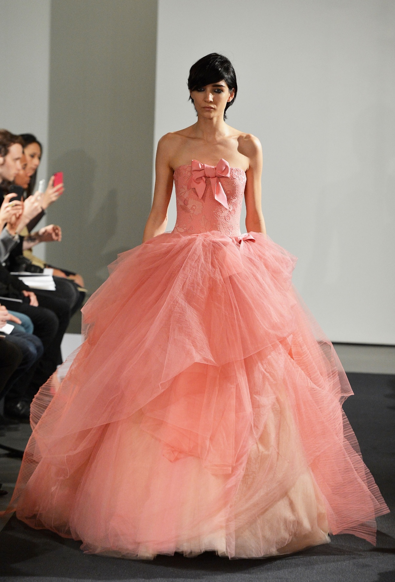 11.out.2013 - Desfile da estilista Vera Wang na New York Bridal Week - Slaven Vlasic/Getty Images