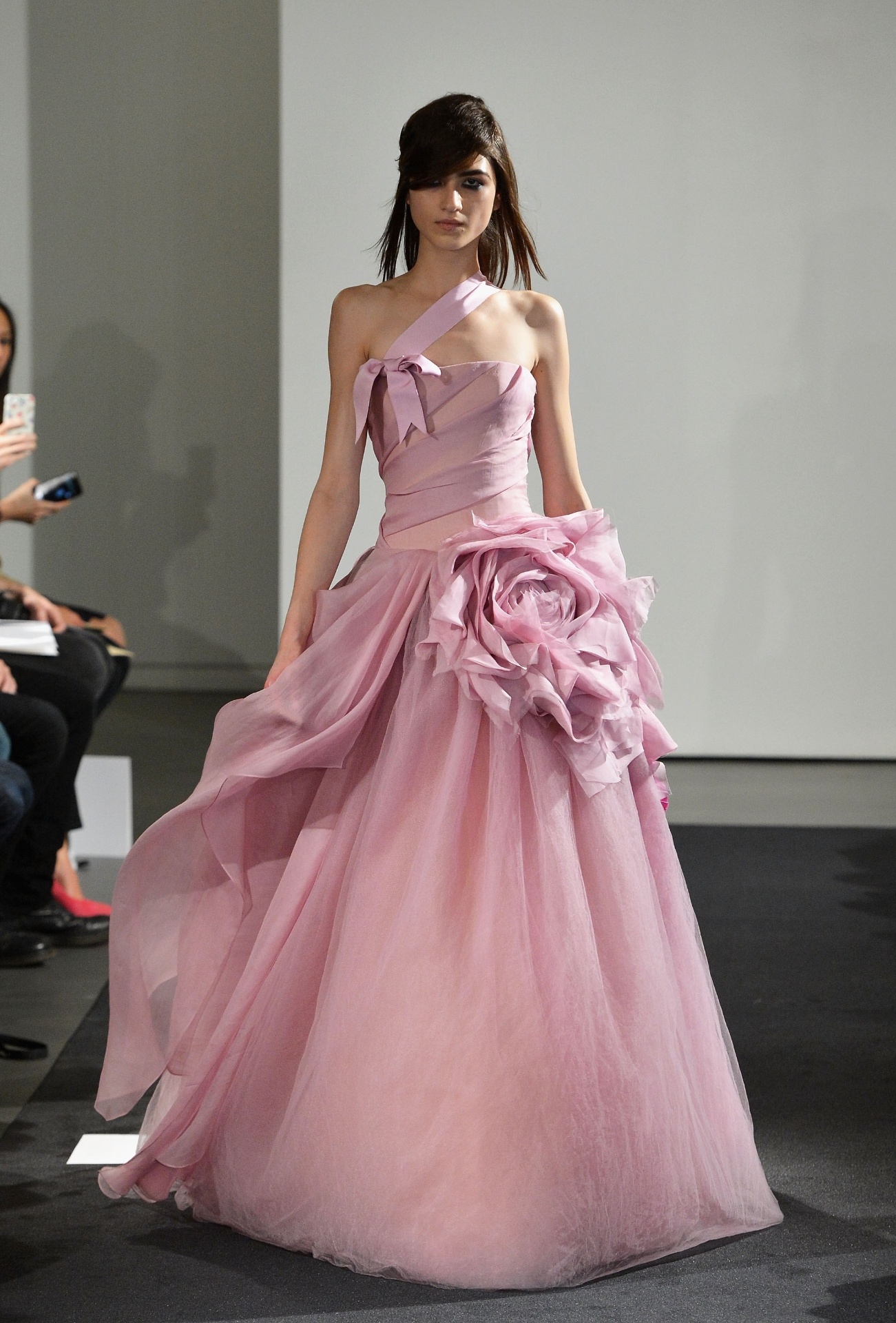 11.out.2013 - Desfile da estilista Vera Wang na New York Bridal Week - Slaven Vlasic/Getty Images