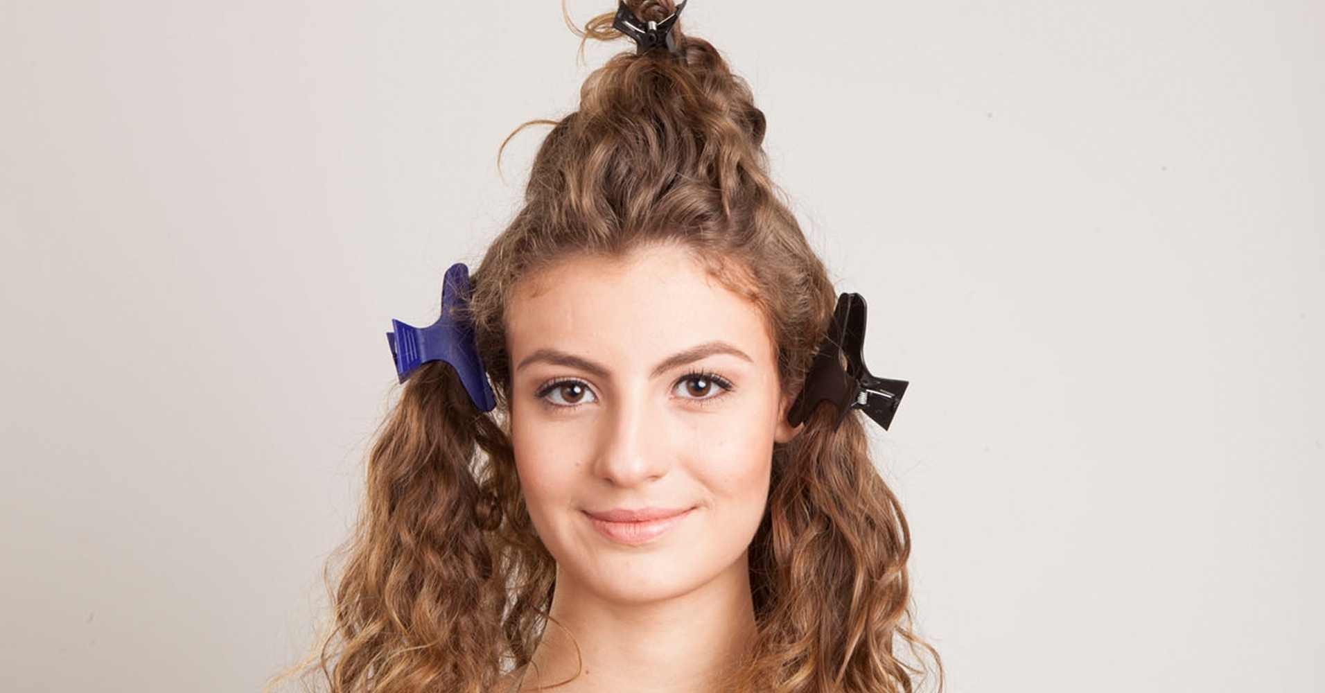 Penteados com acessórios - mechas separadas - Fabiano Cerchiari/UOL