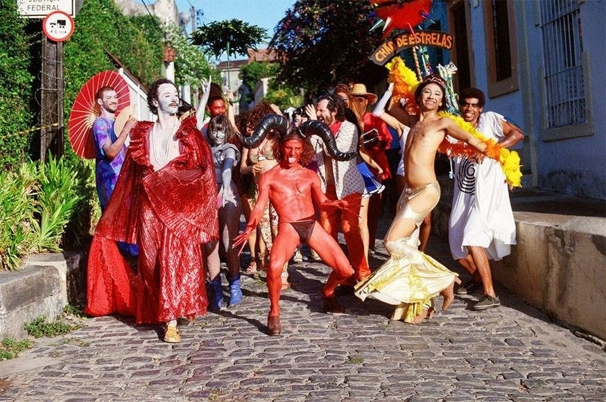 Elenco do Chão de Estrelas, trupe do filme "Tatuagem", estreia do diretor Hilton Lacerda - Flávio Gusmão/Reprodução