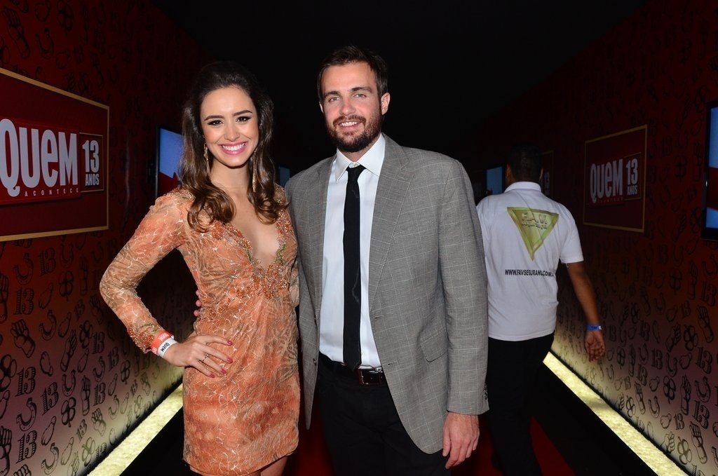 16.out.2013 - Amanda Richter e Max Fercondini no evento de comemoração do aniversário de 13 anos da revista Quem em São Paulo - Caio Duran e Francisco Cepeda/AgNews