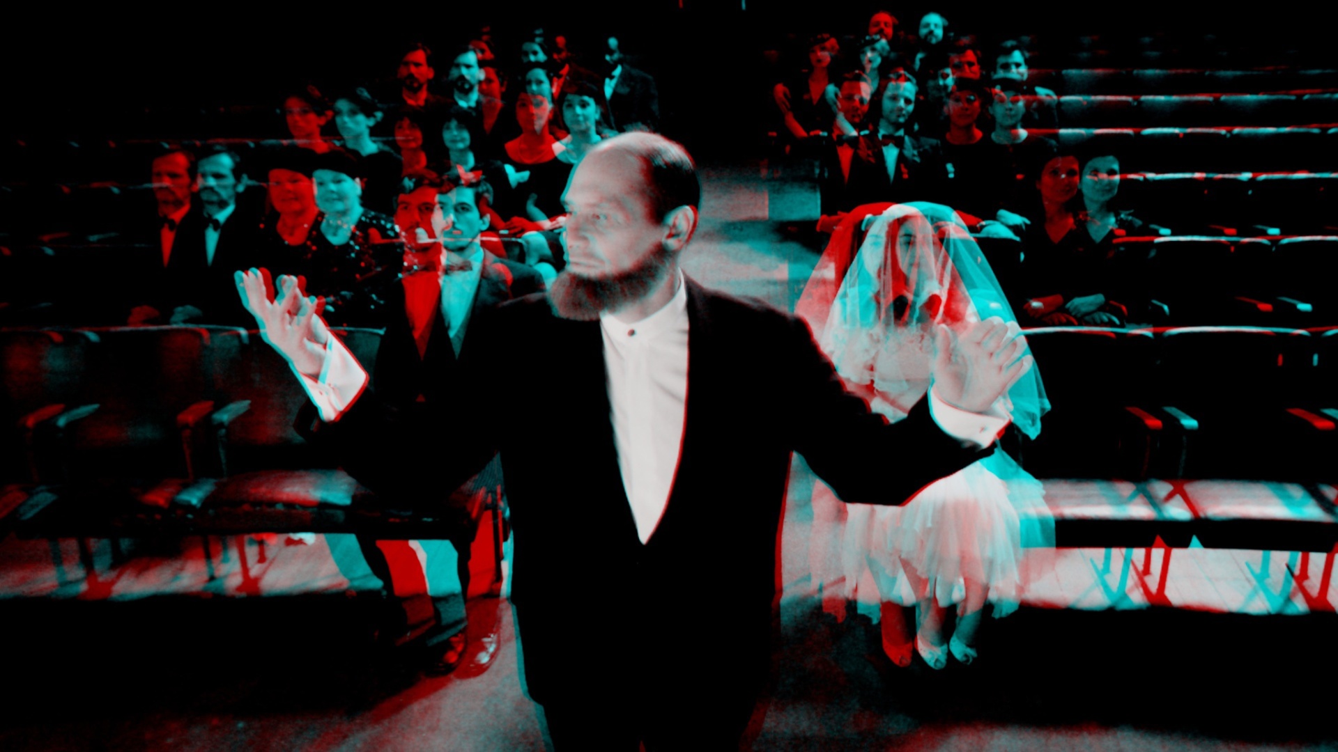 "3x3D", de Jean-Luc Godard, Peter Greenaway e Edgar Pêra - Não um, mas três curtas, que juntos formam um longa experimental que explora as possibilidades do 3D de maneira completamente originais. Os três filmes foram rodados na cidade portuguesa de Guimarães e juntos passeiam pelos mais de 2 mil anos de história do lugar. Godard, o mais célebre dos cineastas envolvidos, faz, além de tudo um ensaio sobre o futuro em que o 2D ficará para trás - Reprodução