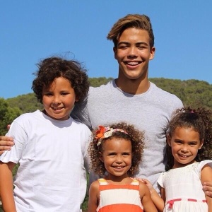 Ronaldo posta fotos dos seus filhos Alex, Ronald, Maria Alicia e Maria Sophia 