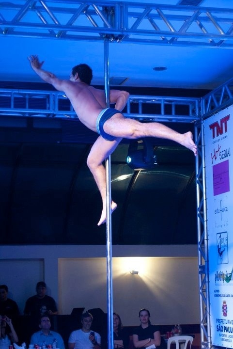 Jon Meneghel,28 anos, estudante de educação física, de Presidente Prudente (interior de São Paulo) - Arquivo pessoal