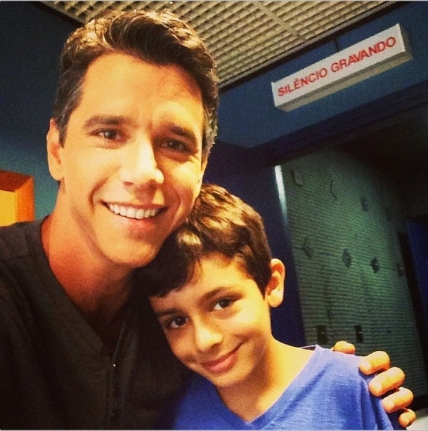 23.out.2013 - Márcio Garcia e o filho Pedro