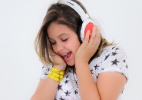 MC de 11 anos e Ângela Bismarchi lançam clipe de "funk para crianças" - Divulgação