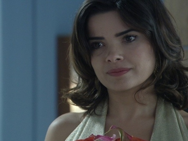 Em "Amor à Vida", Aline faz César abandonar o tratamento da ex-mulher