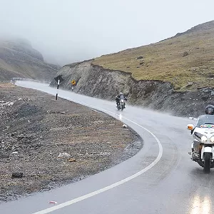  De moto pela América do Sul (resumo) (Portuguese