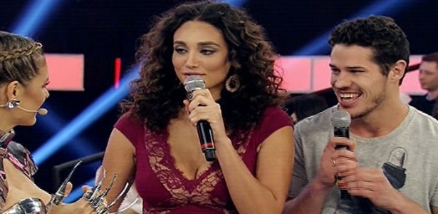 Fernanda Lima com Débora Nascimento e José Loreto no "Amor e Sexo"