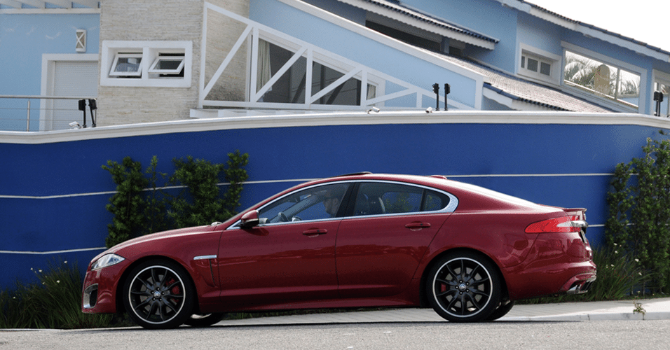 Jaguar XFR - Murilo Góes/UOL