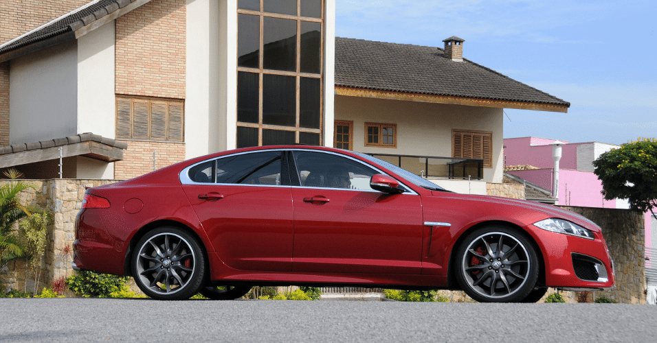 Jaguar XFR - Murilo Góes/UOL