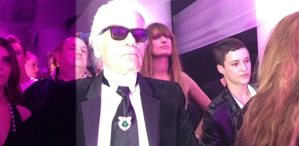29.Out.2013 - O estilista Karl Lagerfeld na festa de abertura da exposição da Chanel na Oca, em São Paulo - Fernanda Schimidt/UOL