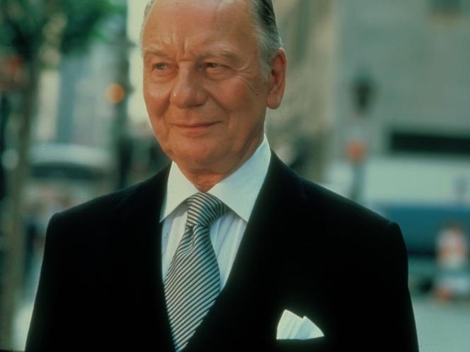 Hobson (John Gielgud) de "Arthur, o Milionário Sedutor" (1981) - Reprodução