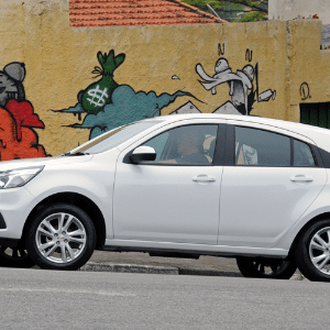 Por problema em airbag, GM anuncia recall para Agile e Montana - AUTOO