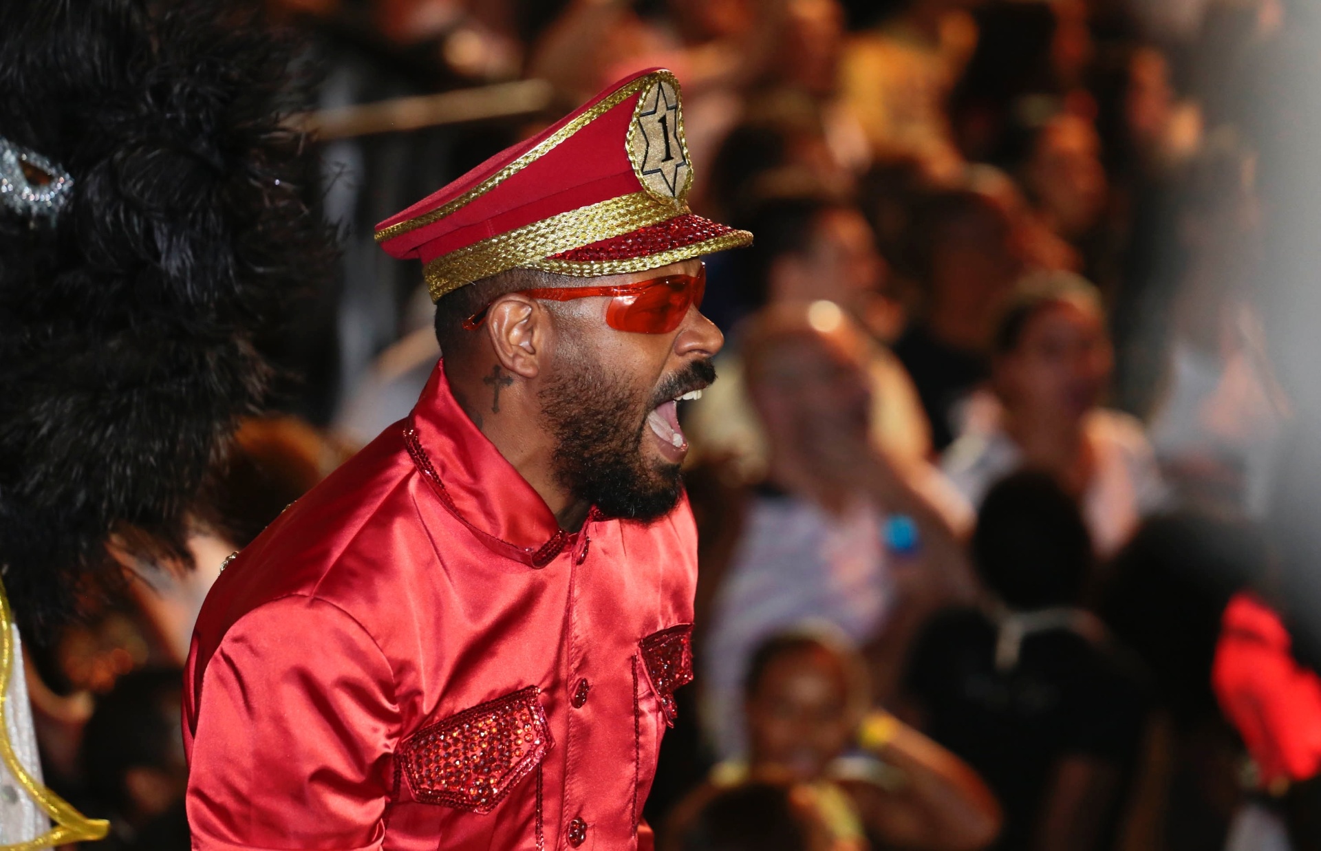 3.nov.2013 - Integrantes da escola de samba Vai Vai apresentam fantasias em ensaio - Wanezza Soares /UOL