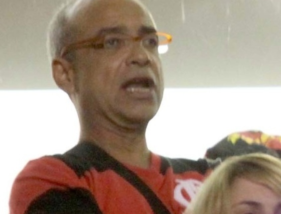 O humorista Claudio Manoel durante umjogo do Flamengo no Maracanã, em 2010