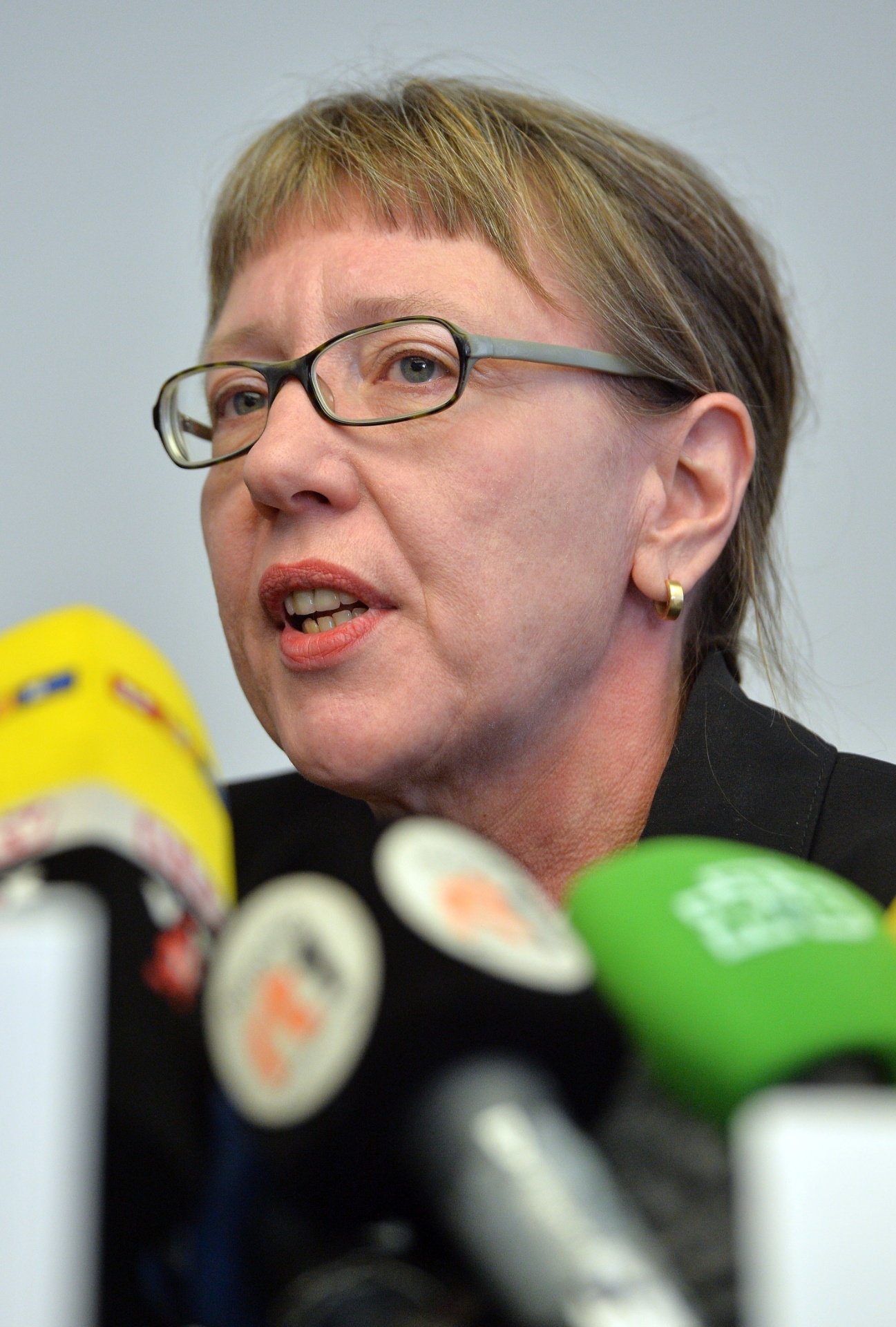 5.nov.2013- Historiadora Meike Hoffmann. Obras roubadas por nazistas - Reuters