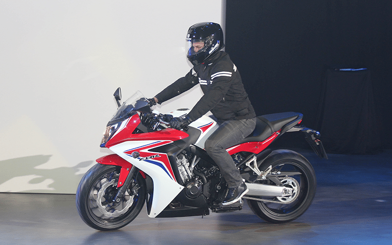 Honda CBR 650F - Artur Caldeira/Infomoto