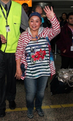 6.nov.2013 - A atriz mexicana María Antonieta de las Nieves, a Chiquinha da série "Chaves", desembarca no aeroporto de Guarulhos, em São Paulo. Ela veio ao País para participar do programa "Domingo Legal", do SBT